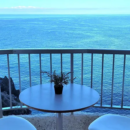 Cosy Ocean View 2 Apartment